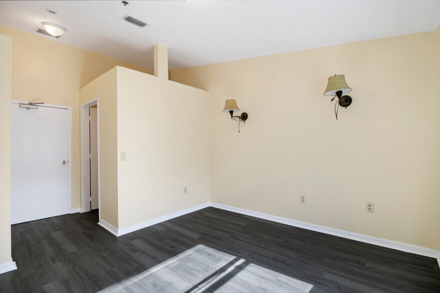 More Photos Of 820 15th St N, Saint Petersburg Assisted Living For Sale