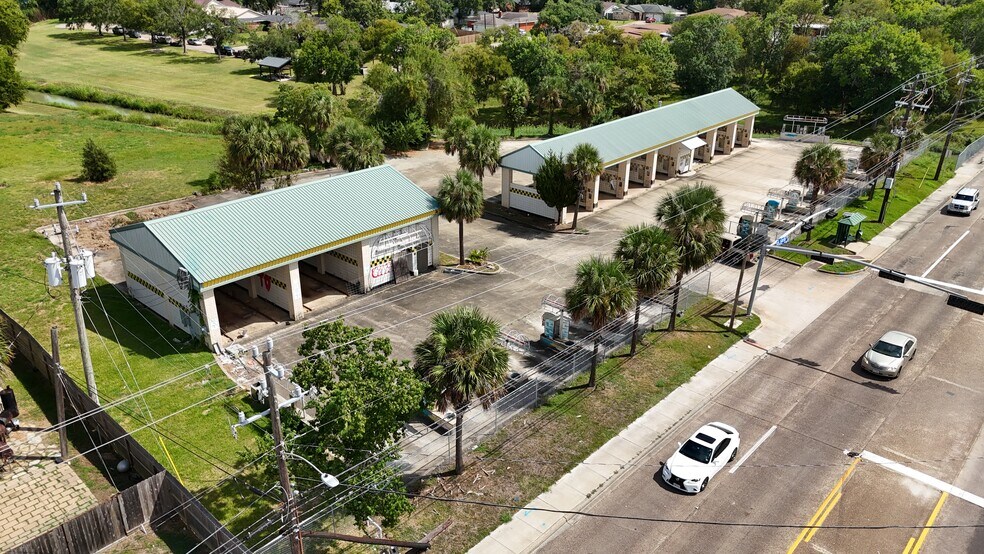 More Photos Of 3122 Garth Rd, Baytown Land For Sale