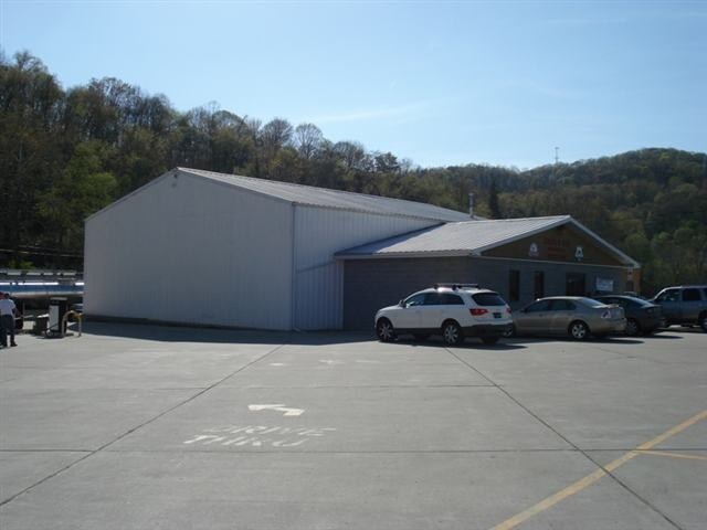 More Photos Of 5701 Maccorkle Ave, South Charleston Service Station For Sale