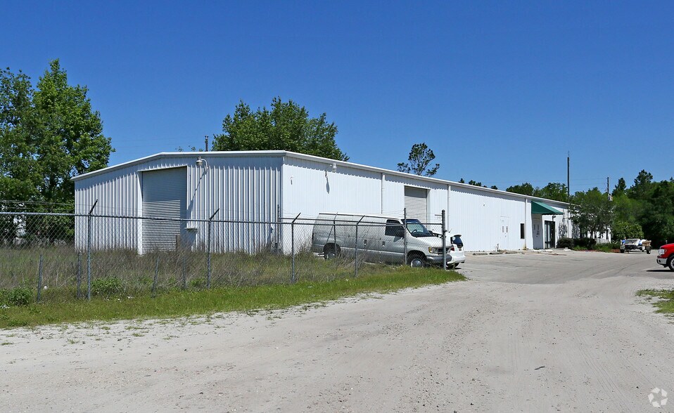 More Photos Of 371 Marpan Ln, Tallahassee Warehouse For Lease