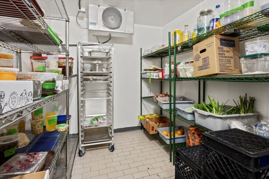 More Photos Of 21 Celina St, Oshawa Restaurant For Sale