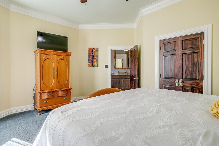 More Photos Of 10501 County Road 525, Mansfield Hospitality For Sale