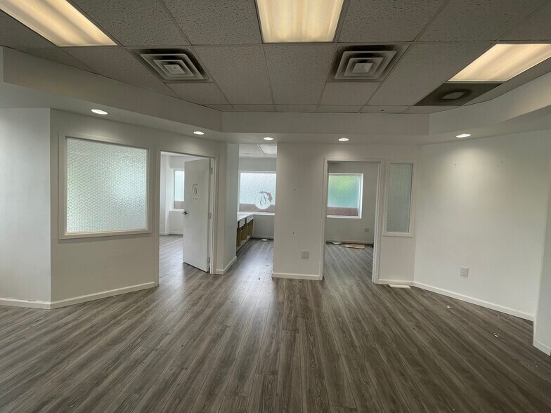 More Photos Of 10 IBM Rd, Poughkeepsie Storefront For Lease