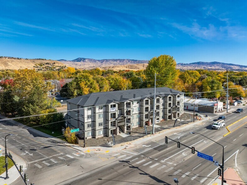 More Photos Of 5110 W State St, Boise Apartments For Sale