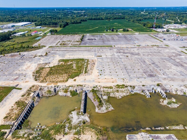 More Photos Of 2525 W 4th St, Ontario Industrial For Lease