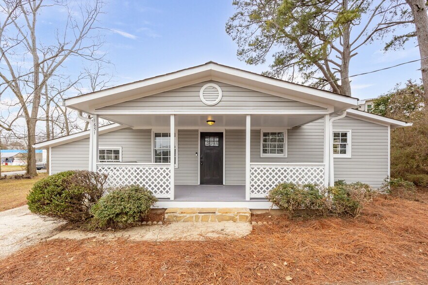 Primary Photo Of 1651 Donna Lynn Dr, Smyrna Office For Sale