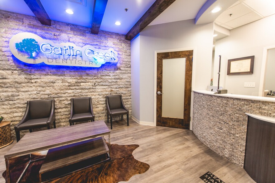 More Photos Of 13830 Sawyer Ranch Rd, Dripping Springs Medical For Lease