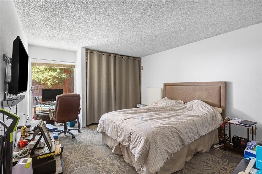 More Photos Of 2275 Whitman Rd, Concord Apartments For Sale