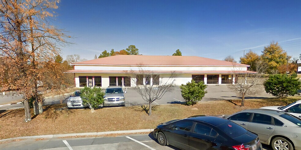 Primary Photo Of 1163 York St NE, Aiken Freestanding For Sale