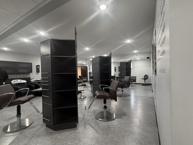 More Photos Of 615 Smith St, Clearwater Freestanding For Sale