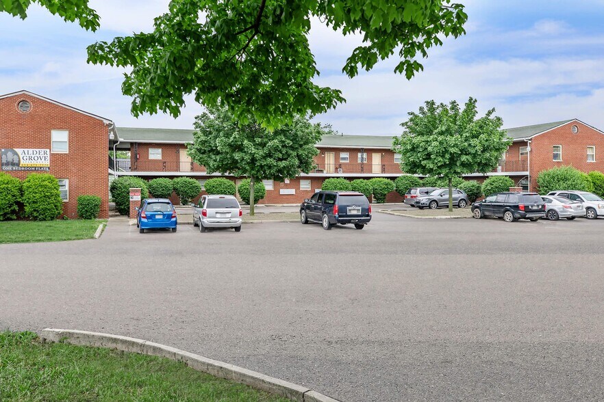 Primary Photo Of 32-36 Viotis Dr, Columbus Apartments For Sale