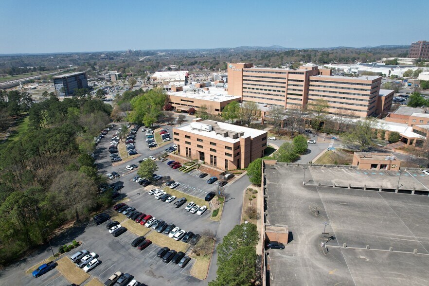 More Photos Of 1 St. Vincent Cir, Little Rock Medical For Lease