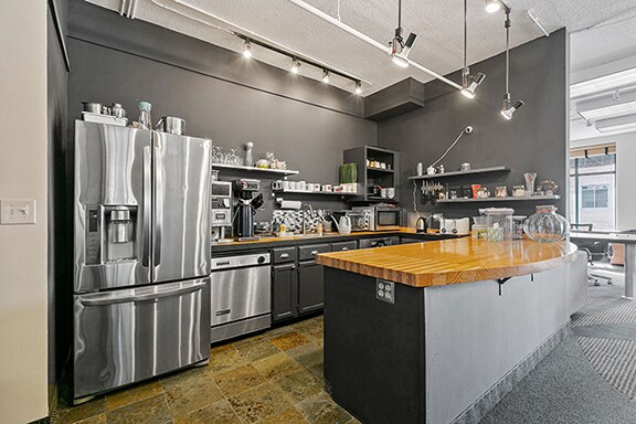 More Photos Of 1112-1128 Harmon Pl, Minneapolis Office For Lease