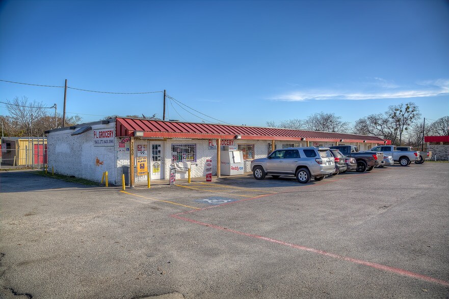 More Photos Of 3300 Shepherd Ln, Balch Springs Freestanding For Sale