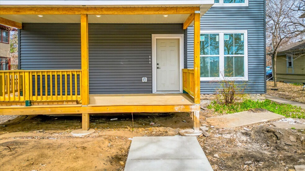 More Photos Of 815 6th St SE, Minneapolis Land For Sale