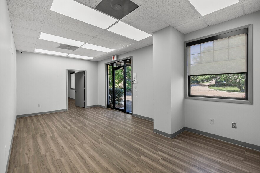 More Photos Of 125 Solleftea Dr, Madison Industrial For Lease