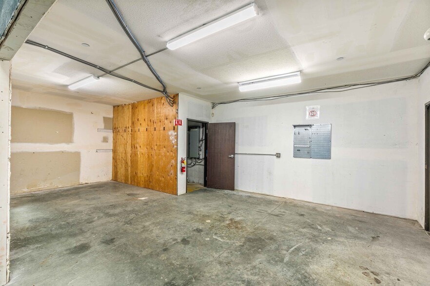 More Photos Of 1767 Standard Ave, Glendale Office For Lease
