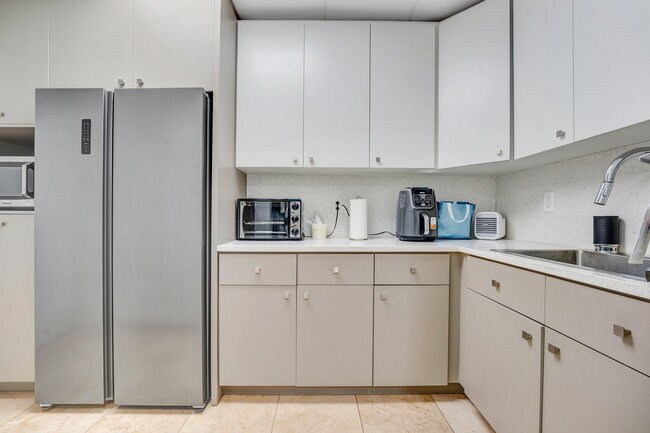 More Photos Of 2333 Brickell Ave, Miami Apartments For Sale