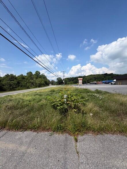 More Photos Of 6858 Route 711, Seward Freestanding For Lease