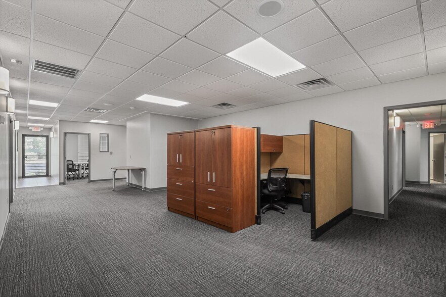 More Photos Of 1589 Metropolitan Blvd, Tallahassee Office For Lease