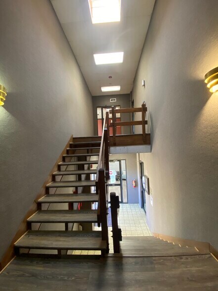 More Photos Of 1844 & 1846 Interstate 10 S, Beaumont Medical For Sale