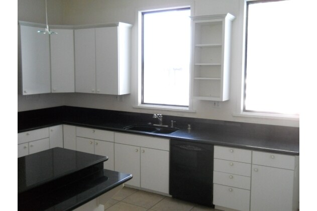 More Photos Of 815 Arrowhead Villa Dr, Crest Hotel For Sale