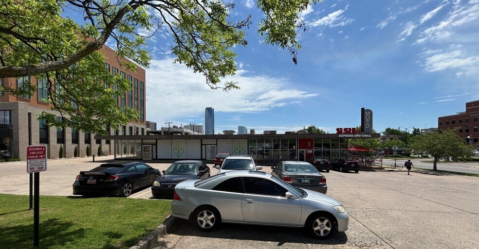 Primary Photo Of 428-432 NW 10th St, Oklahoma City Storefront For Lease