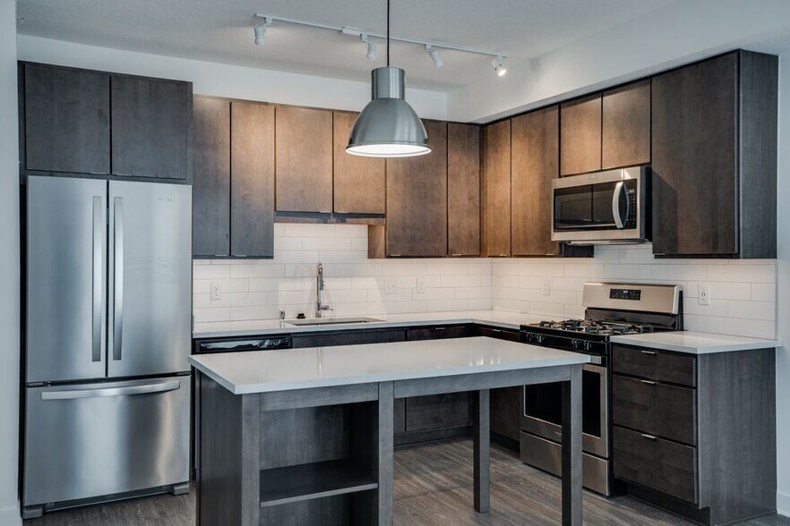 More Photos Of 246-258 Snelling Ave, Saint Paul Apartments For Lease