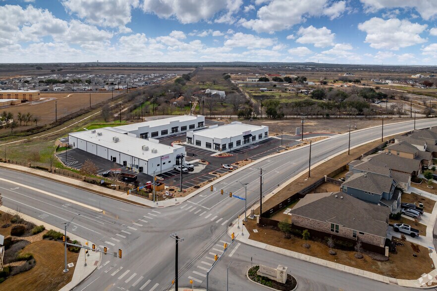 More Photos Of Old FM Hwy 471 & Sawmill Grade, San Antonio Unknown For Lease
