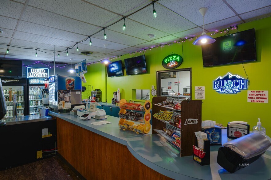 More Photos Of 1037 OH-7, Gallipolis Sports And Entertainment For Sale
