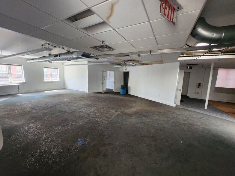 More Photos Of 31-35 S Main St, Norwalk Storefront Retail Office For Sale