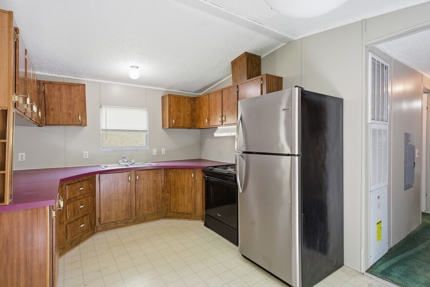 More Photos Of 759 Hillvale Rd, Andersonville Manufactured Housing Mobile Home Park For Sale