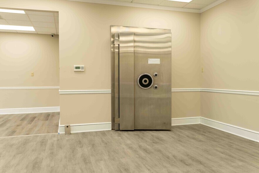 More Photos Of 5406 US 29, Blairs Bank For Lease