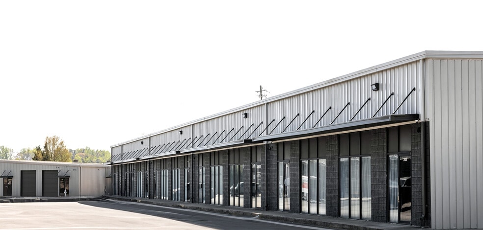 More Photos Of 465 Maltbie St, Lawrenceville Light Distribution For Lease