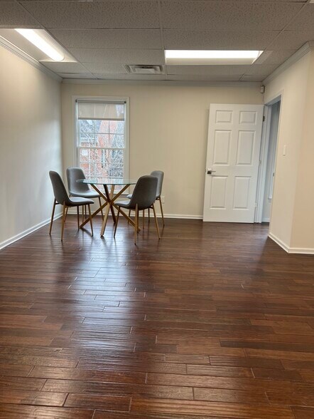 More Photos Of 10898 Crabapple Rd, Roswell Office For Lease