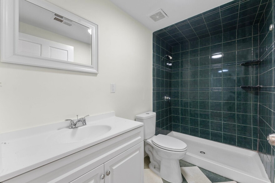 More Photos Of 922 Ridge Rd Se, Washington Assisted Living For Lease