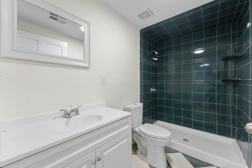 More Photos Of 922 Ridge Rd Se, Washington Assisted Living For Sale