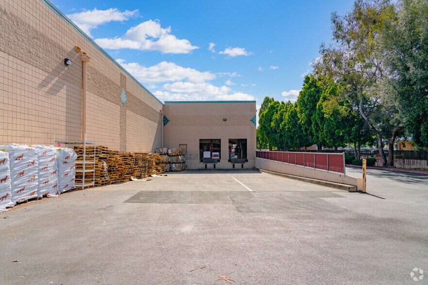 More Photos Of 1282 Stabler Ln, Yuba City Unknown For Lease