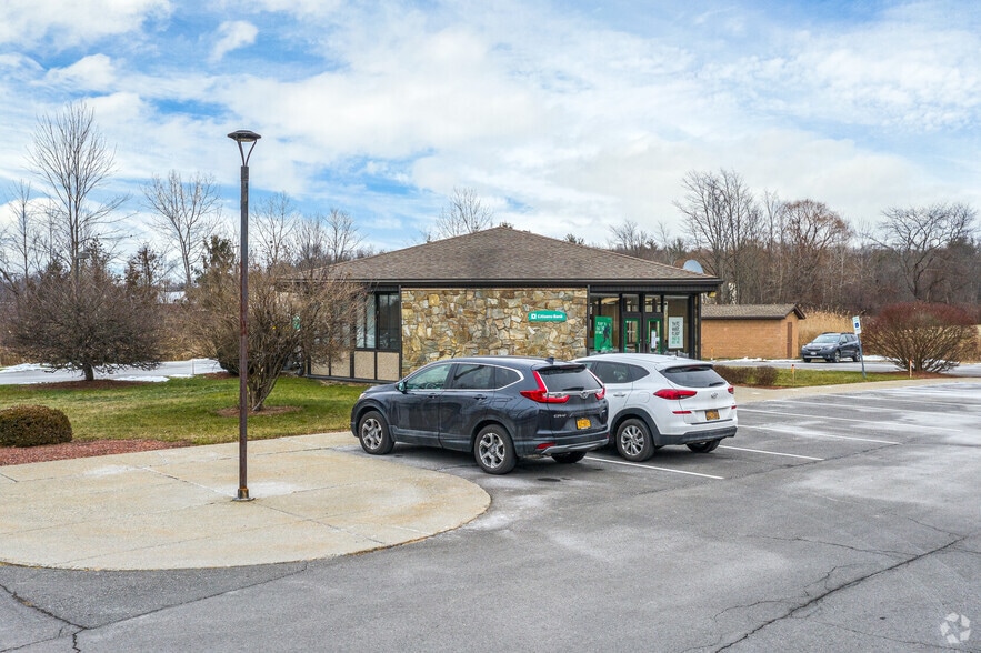 More Photos Of 6708 Route 9, Rhinebeck Bank For Lease