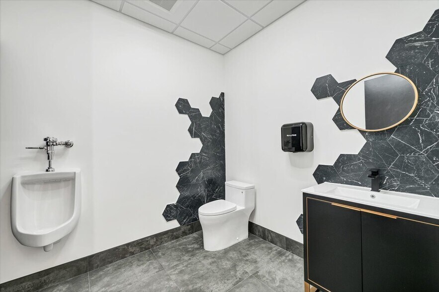 More Photos Of 72 Summit Ave, Montvale Office Residential For Lease