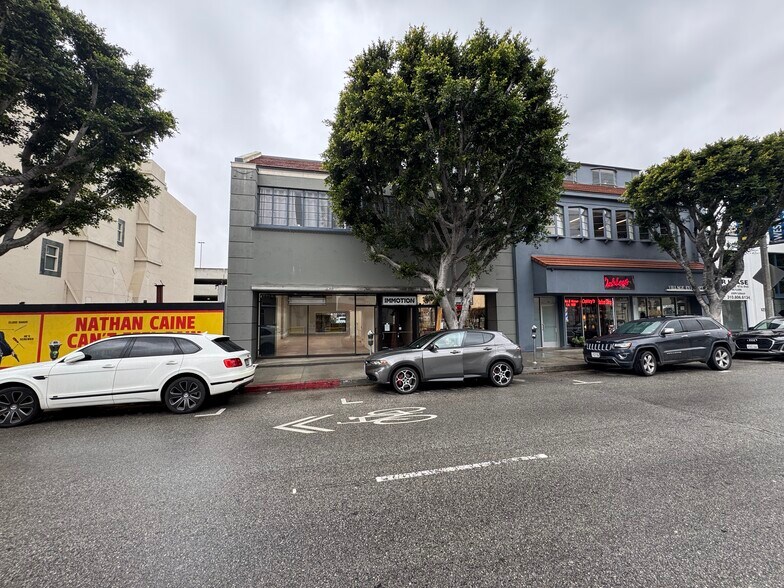 More Photos Of 1071 Gayley Ave, Los Angeles Freestanding For Lease