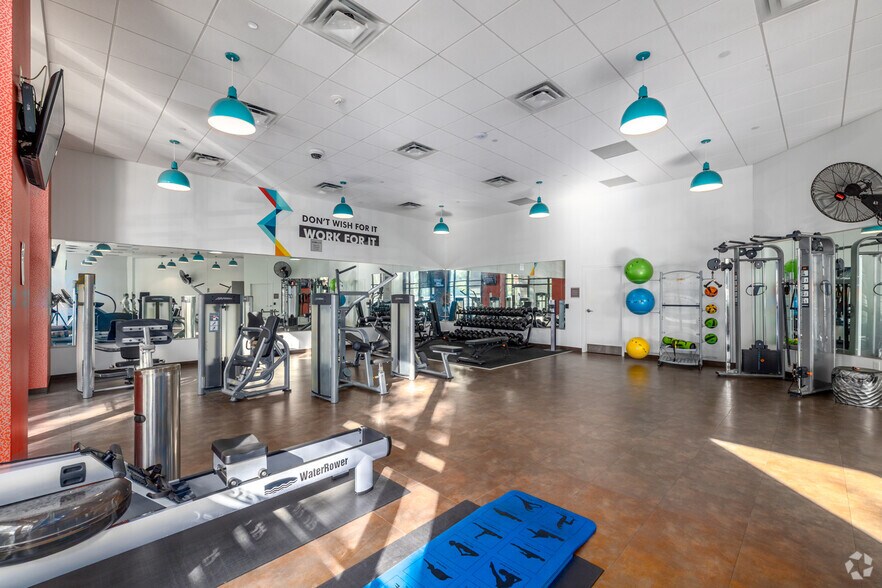 More Photos Of 525 N Tryon St, Charlotte Office For Lease