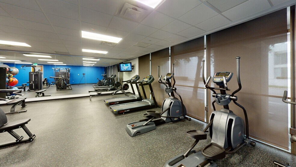 More Photos Of 101 NE 3rd Ave, Fort Lauderdale Office For Lease