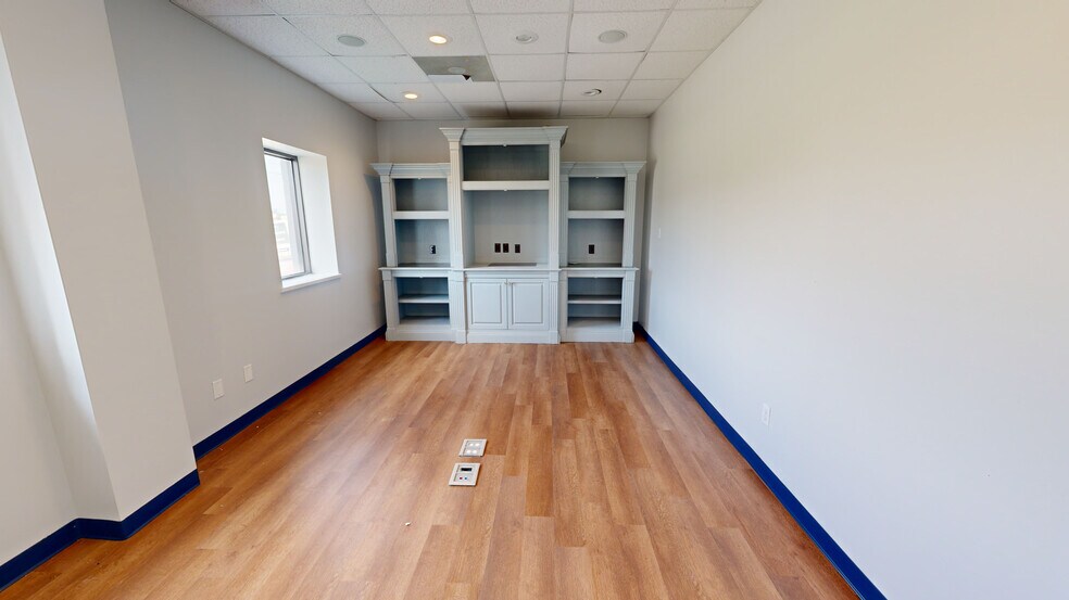 More Photos Of 635 Petro Point Dr, Lake Charles Office For Sale