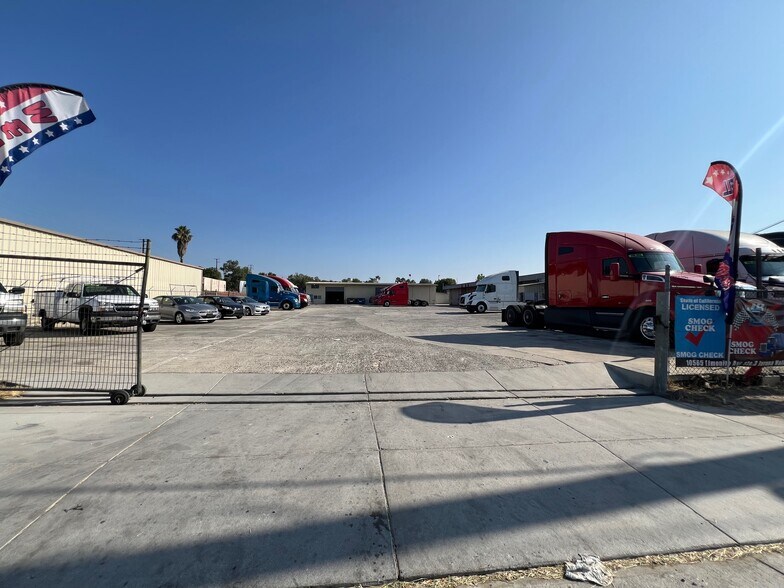More Photos Of 10565 Limonite Ave, Jurupa Valley Warehouse For Lease