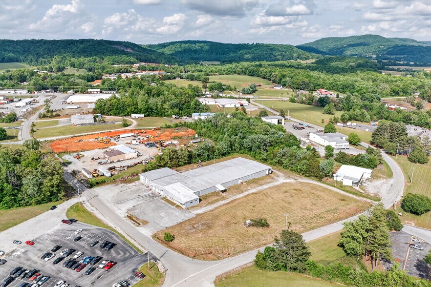 More Photos Of 167 Industrial Park Cir, Livingston Manufacturing For Lease