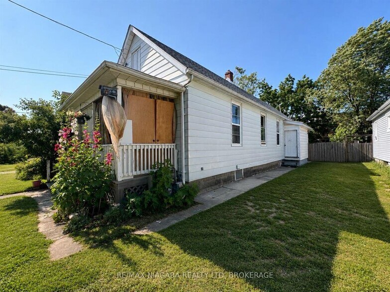 More Photos Of 136 Regent St, Welland Apartments For Sale