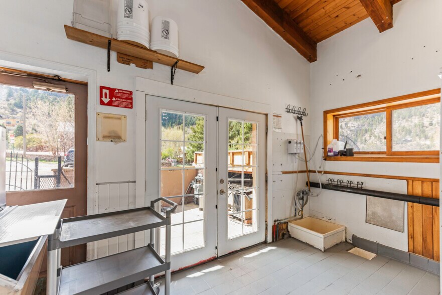 More Photos Of 400 Main st, Ouray Restaurant For Lease