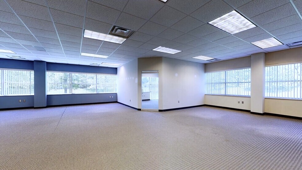 More Photos Of 4664 Campus Dr, Kalamazoo Office For Lease