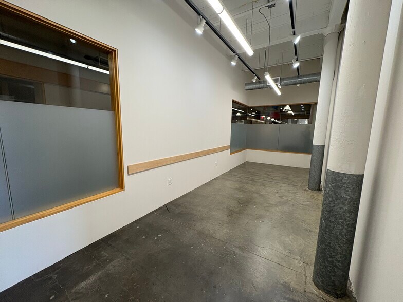 More Photos Of 10 Water St, Waterville Apartments For Lease